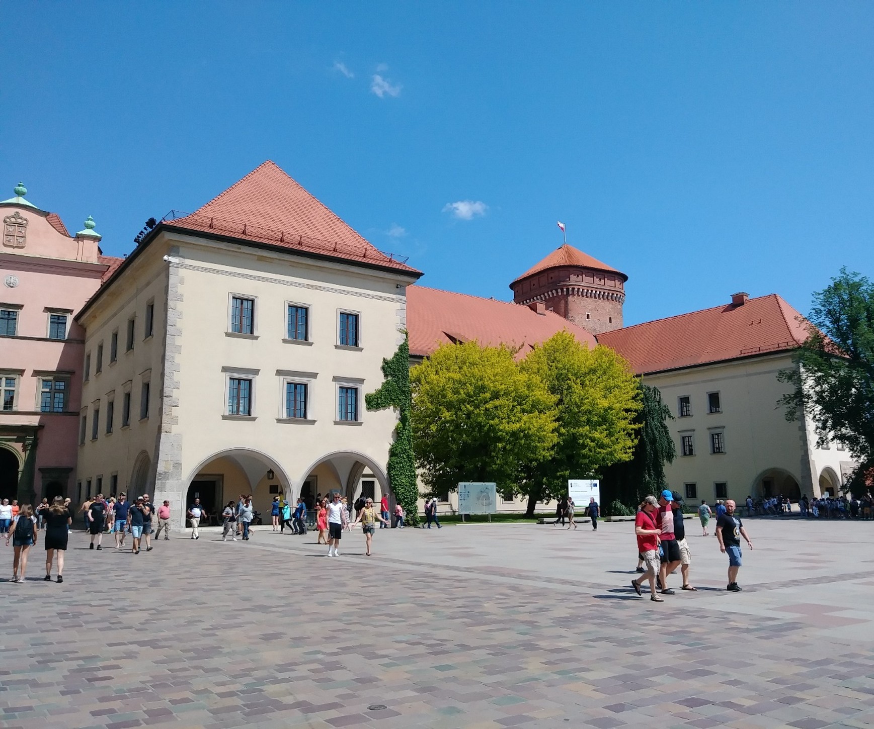 A photograph of the Wawel castle in Krakow, Poland